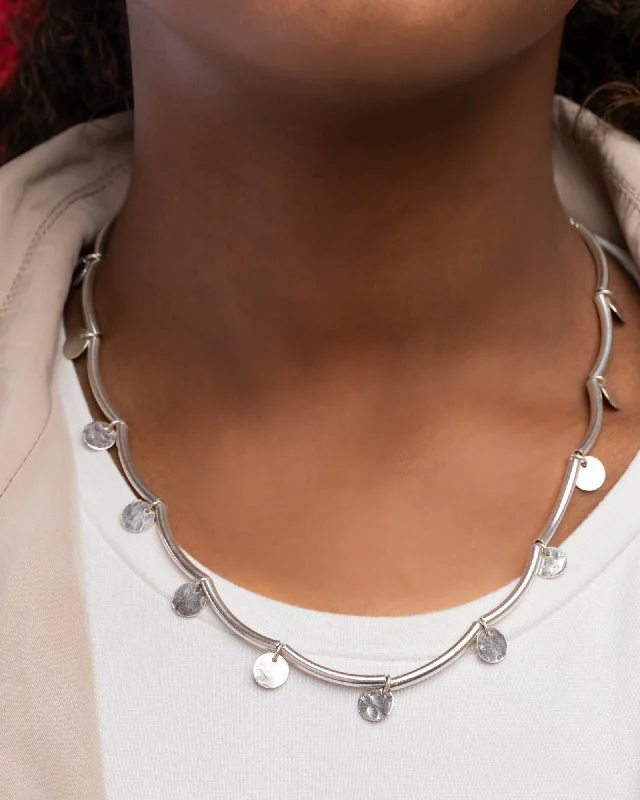 women’s chokers with pendants -Barq and Silver Arch Necklace