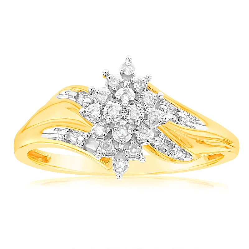 women’s alternative engagement rings -9ct Yellow Gold Diamond Ring Set With 16 Brilliant Cut Diamonds