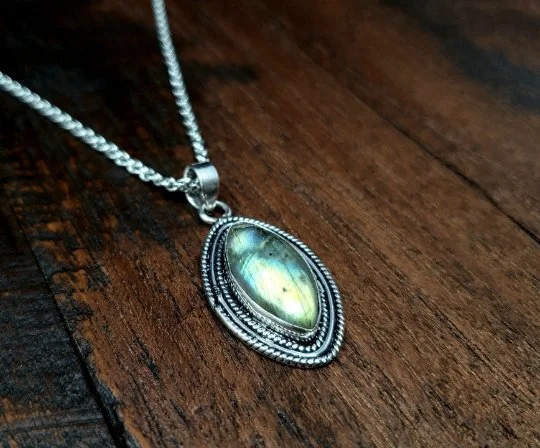 personalized necklaces for women -Simple Labradorite Pendant Necklace