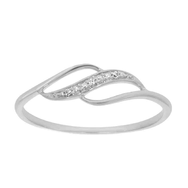 radiant cut engagement rings for women -9ct White Gold Diamond Ring with 3 Brilliant Diamonds