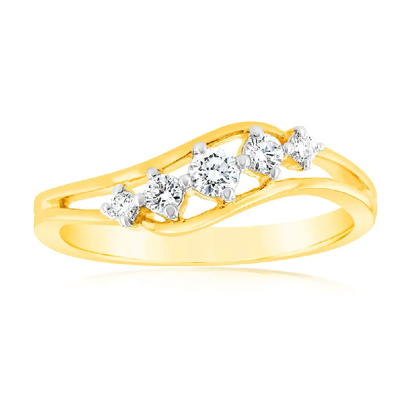 women’s oval diamond engagement rings -9ct Yellow Gold Luminesce Lab Grown 1/4 Carat Diamond Ring