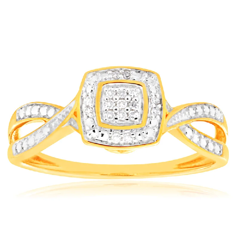 women’s platinum engagement rings -9ct Yellow Gold Diamond Ring Set with 29 Stunning Brilliant Diamonds