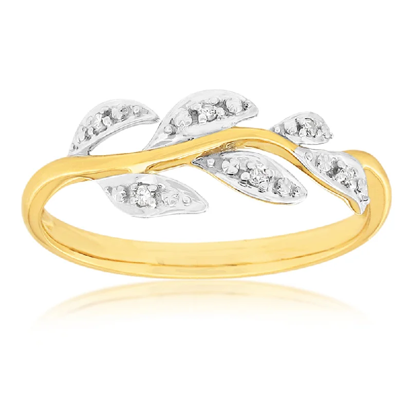 women’s cushion-cut diamond engagement rings -9ct Yellow Gold Diamond Ring with 6 Brilliant Cut Diamonds