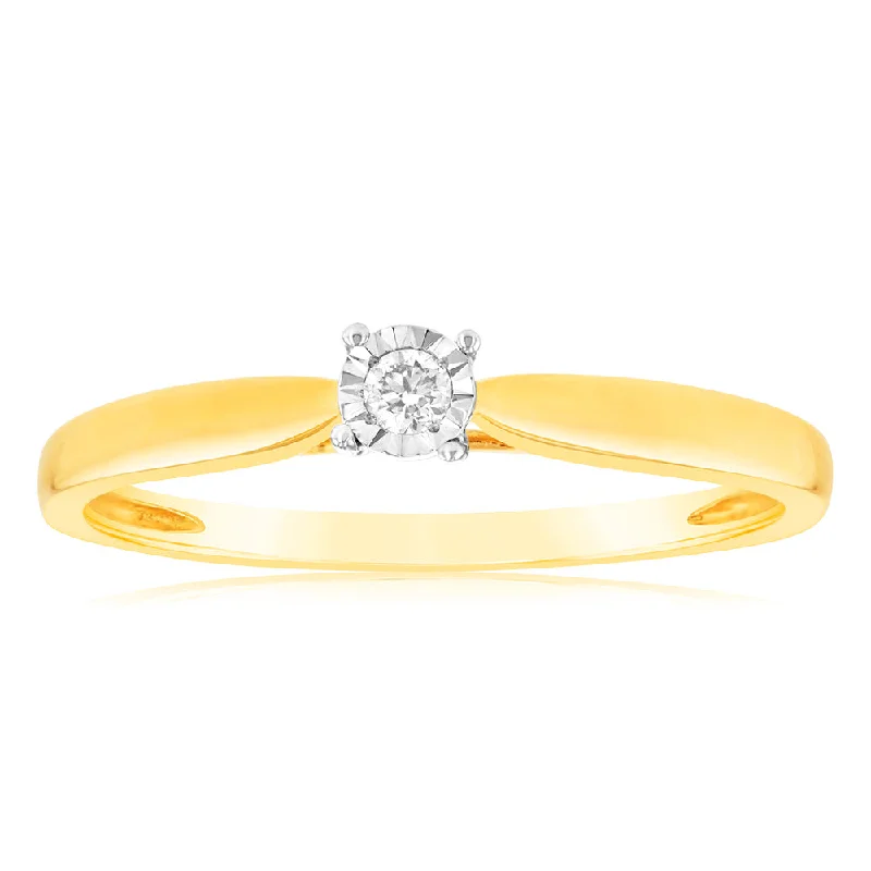 women’s alternative engagement rings -9ct Yellow Gold Solitare Diamond Ring