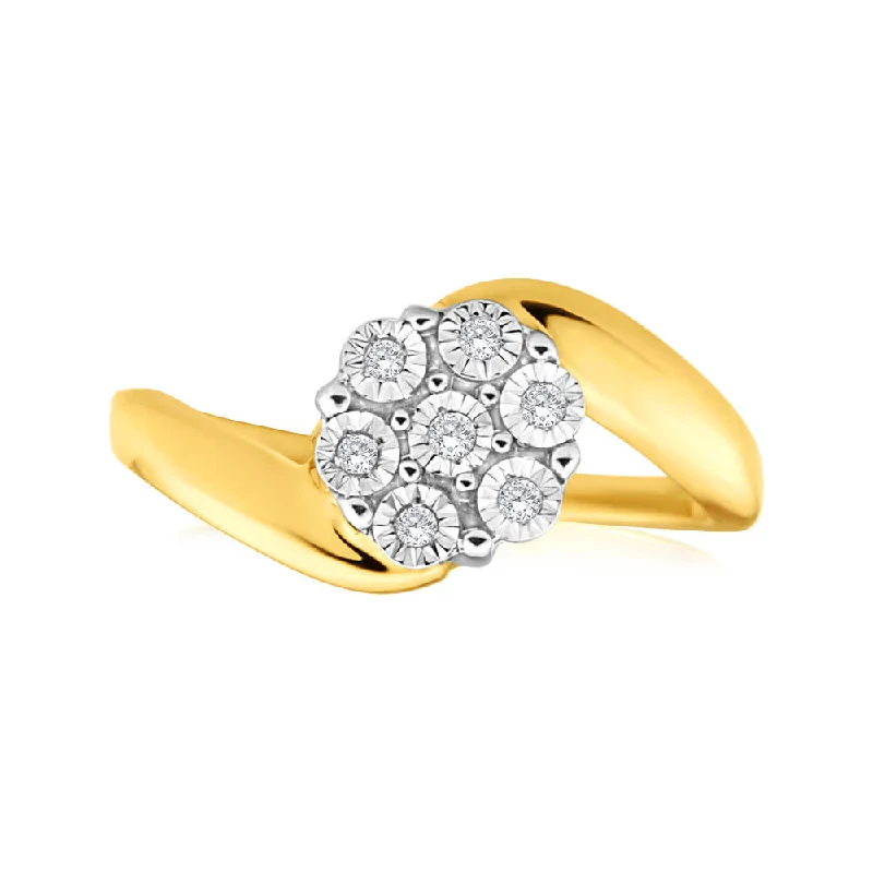 women’s customized engagement rings -9ct Yellow Gold Diamond Ring Set With 7 Brilliant Cut Diamonds